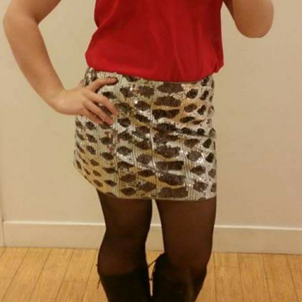 Sequin mini skirt 💎
